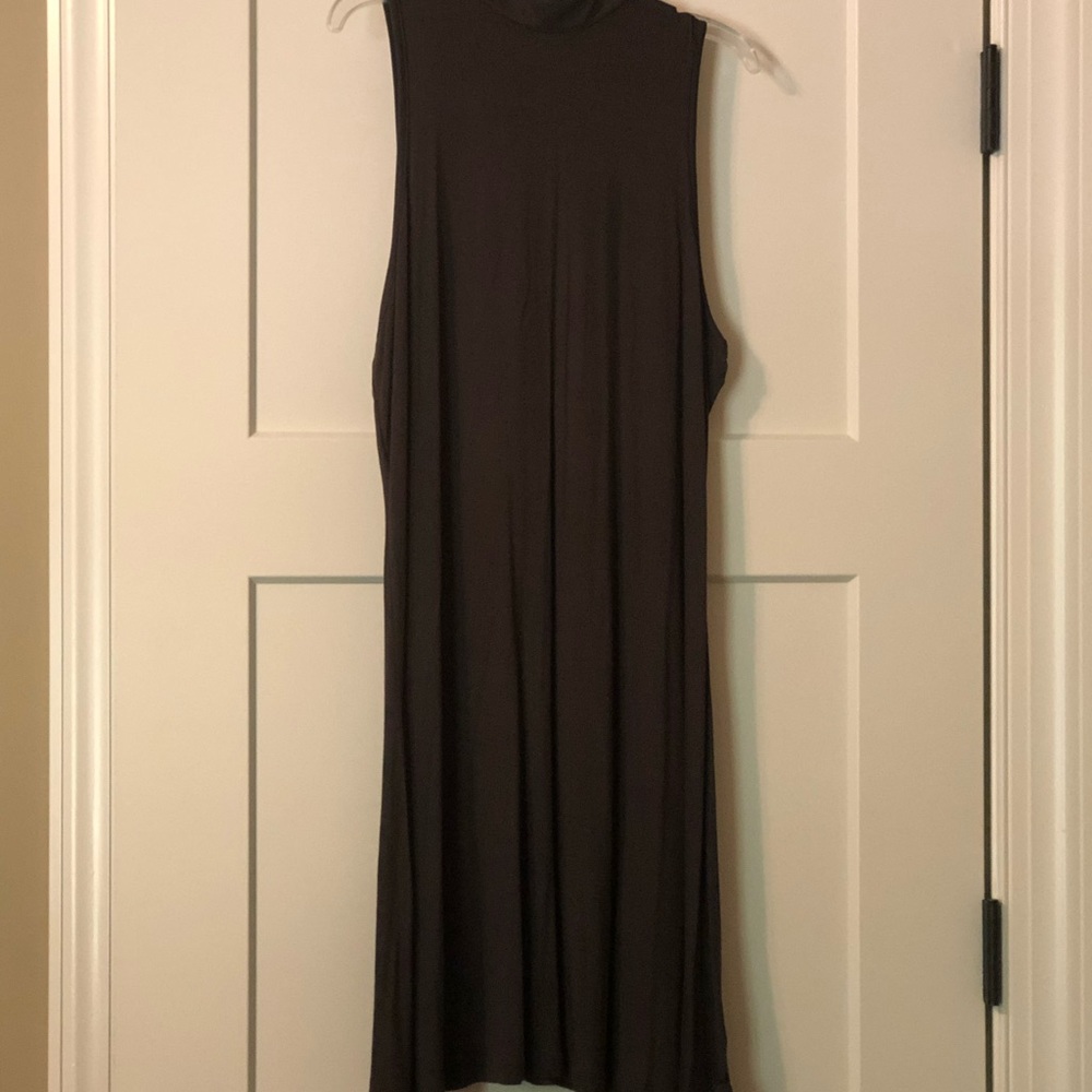 Sleepless olive green dress w/ gold zipper (back)